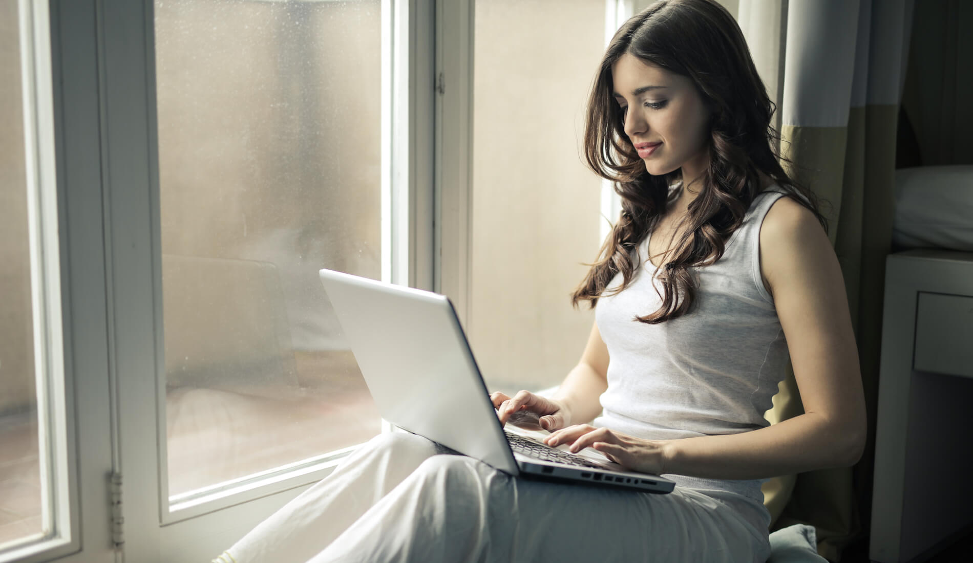 Alojamento + 250 Plataformas desde 5€ com cPanel, PHP, MySQL, Emails e SSL Grtis